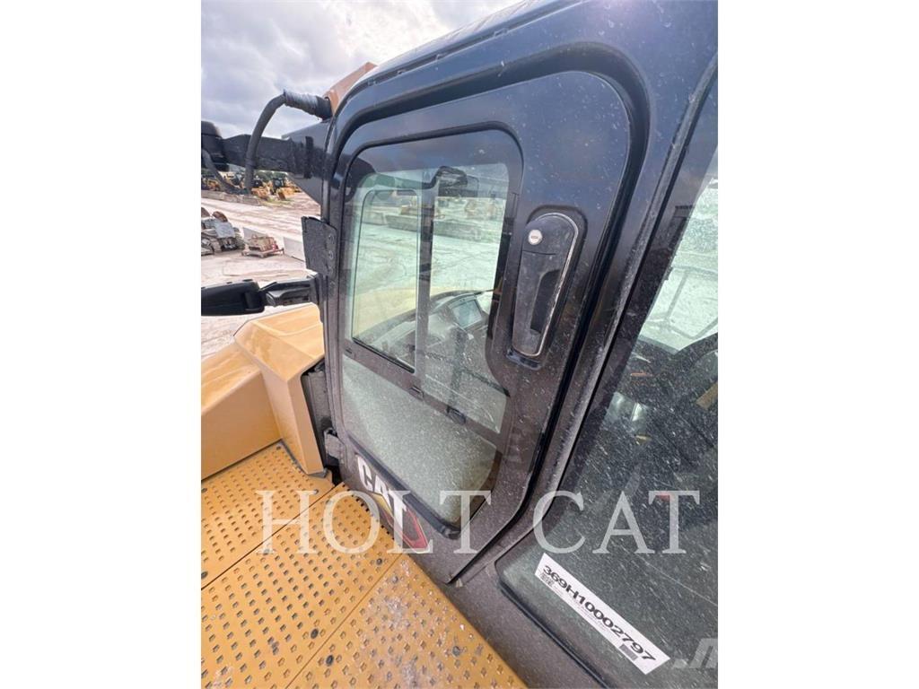 CAT 745 Liigendraamiga pinnaseveokid