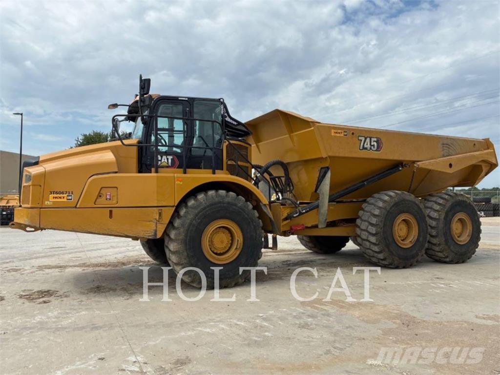 CAT 745 Liigendraamiga pinnaseveokid