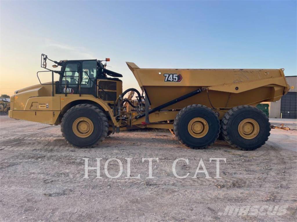 CAT 745 Liigendraamiga pinnaseveokid
