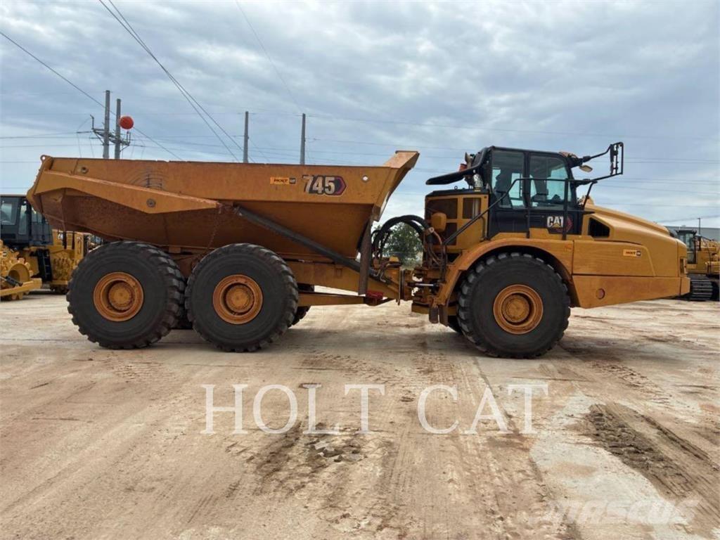 CAT 745 Liigendraamiga pinnaseveokid