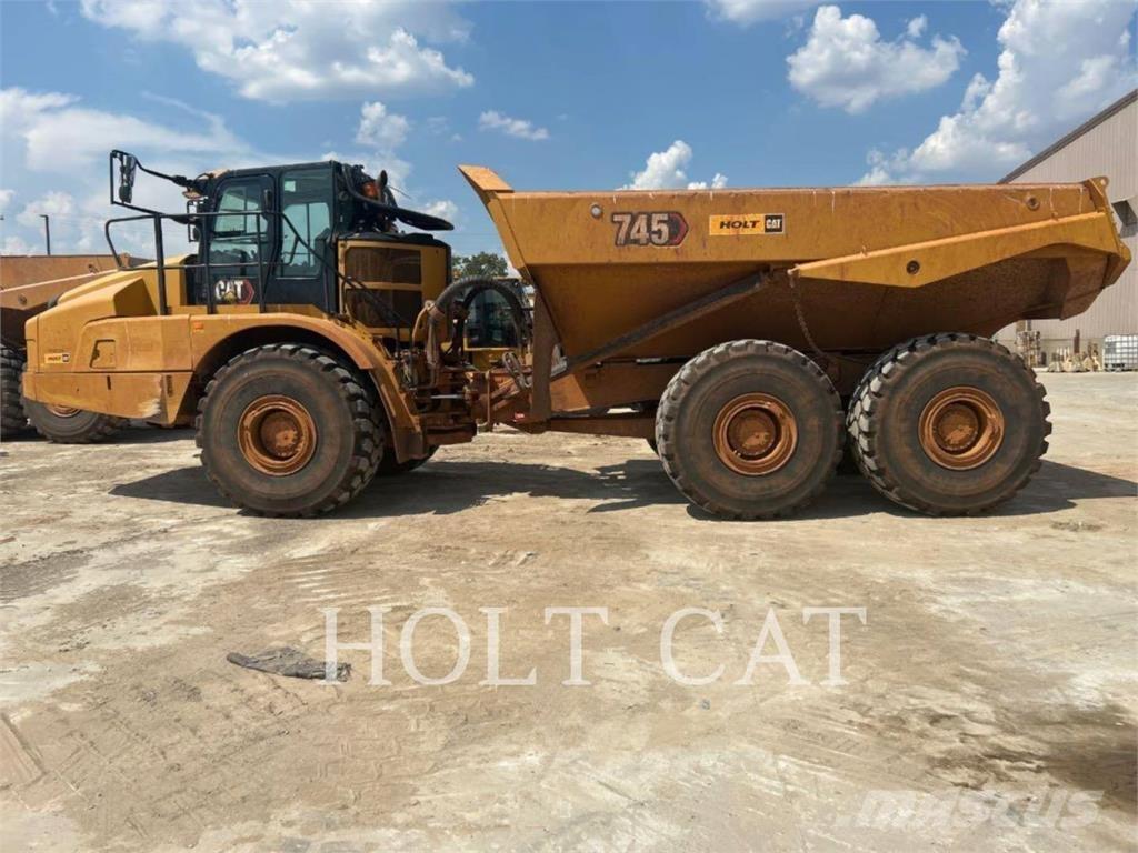 CAT 745 Liigendraamiga pinnaseveokid