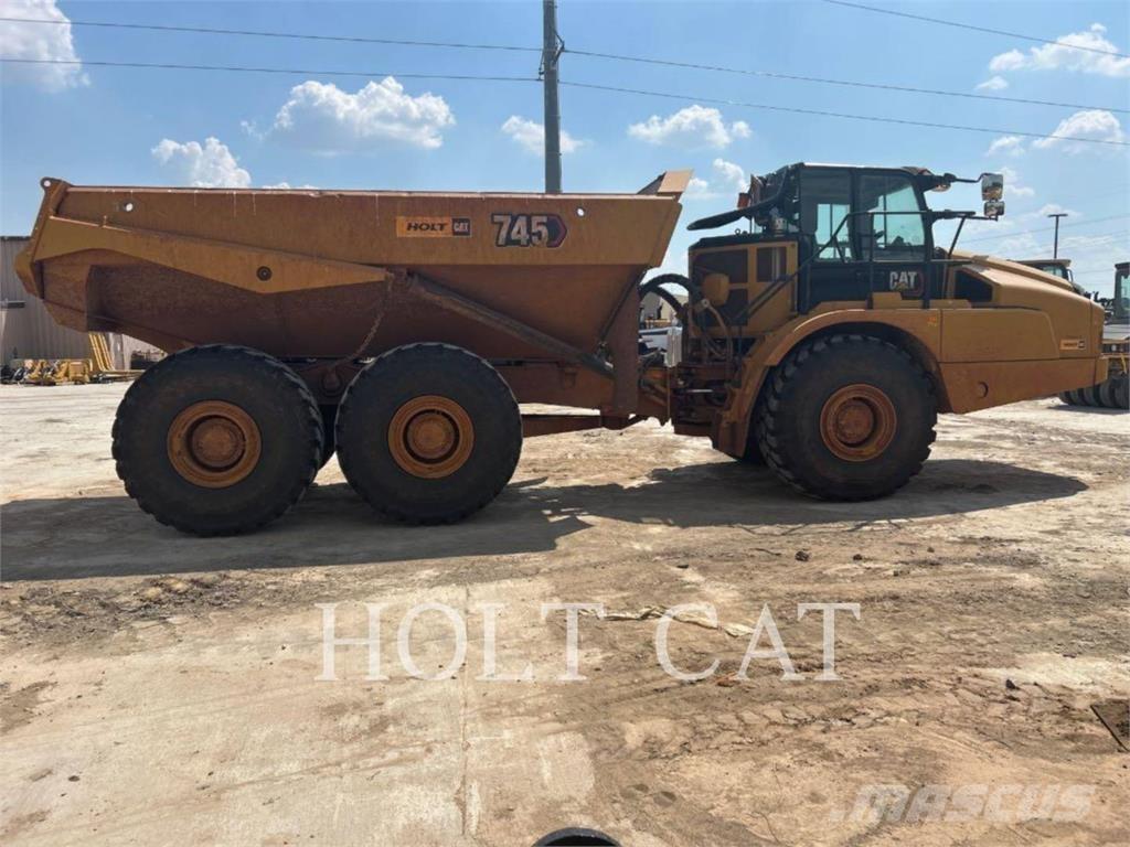 CAT 745 Liigendraamiga pinnaseveokid
