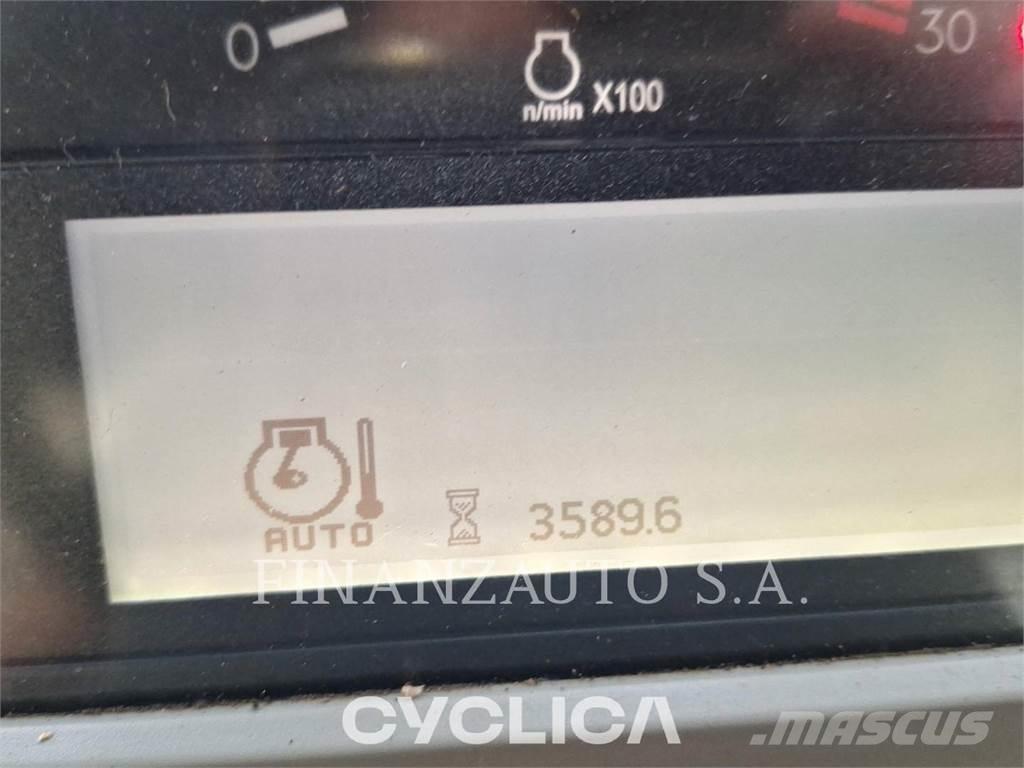 CAT 745 Liigendraamiga pinnaseveokid