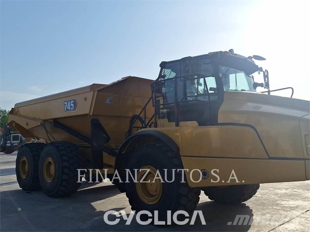 CAT 745 Liigendraamiga pinnaseveokid