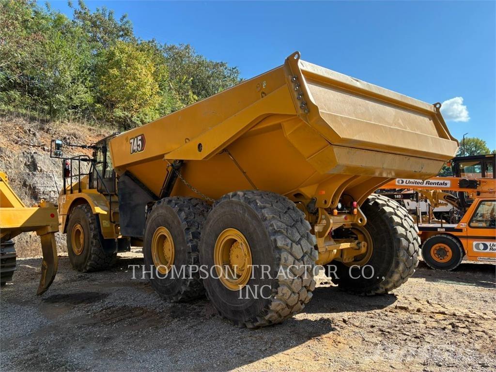 CAT 745 Liigendraamiga pinnaseveokid