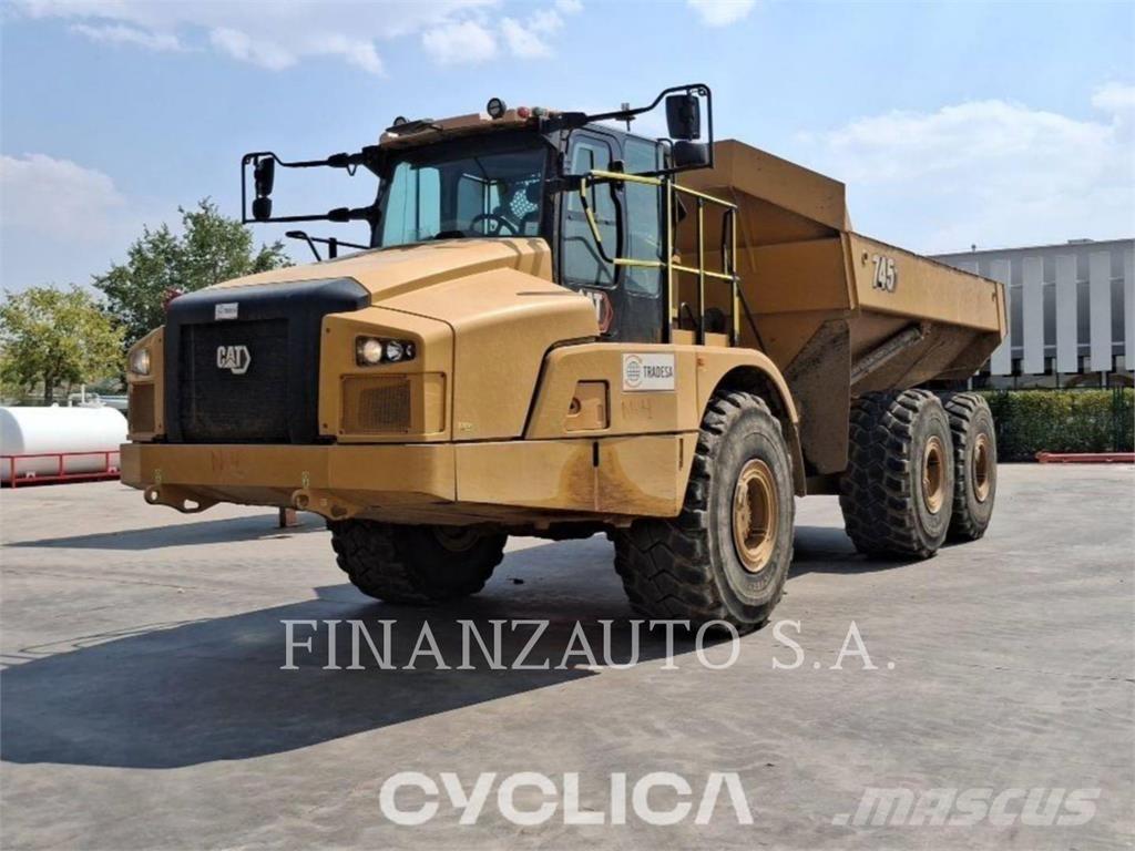 CAT 745 Liigendraamiga pinnaseveokid