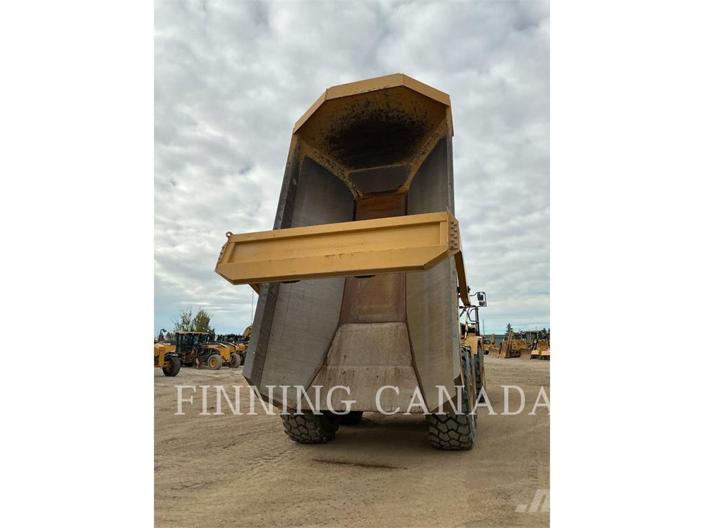 CAT 745 Liigendraamiga pinnaseveokid