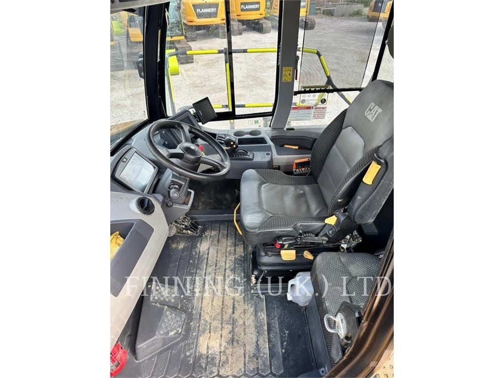 CAT 745-04 Liigendraamiga pinnaseveokid
