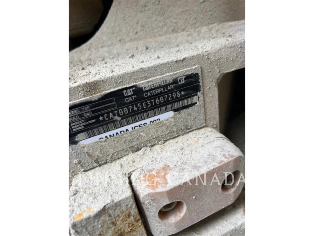 CAT 745-04 Liigendraamiga pinnaseveokid