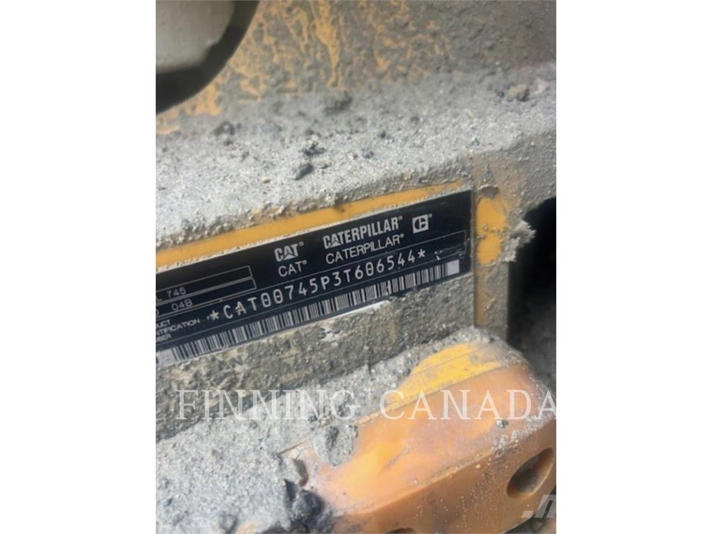 CAT 745-04 Liigendraamiga pinnaseveokid