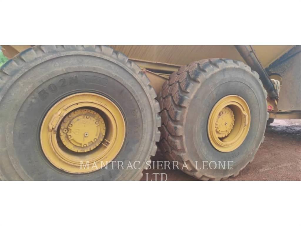 CAT 745-04LRC Liigendraamiga pinnaseveokid