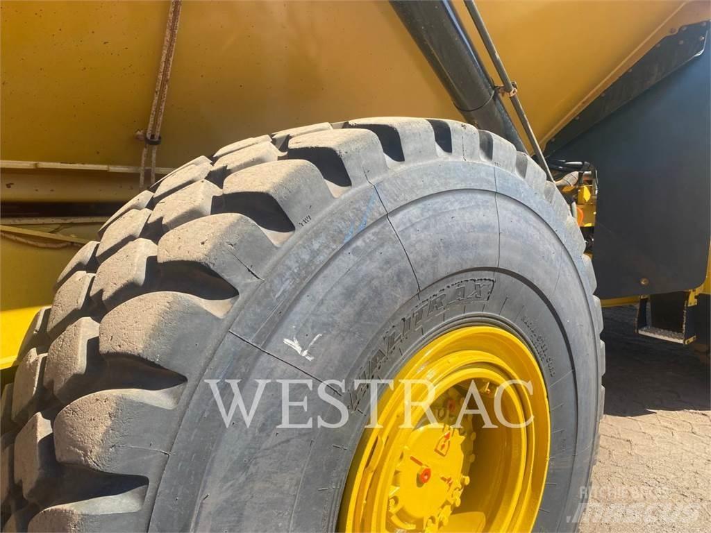 CAT 745-04LRC Liigendraamiga pinnaseveokid