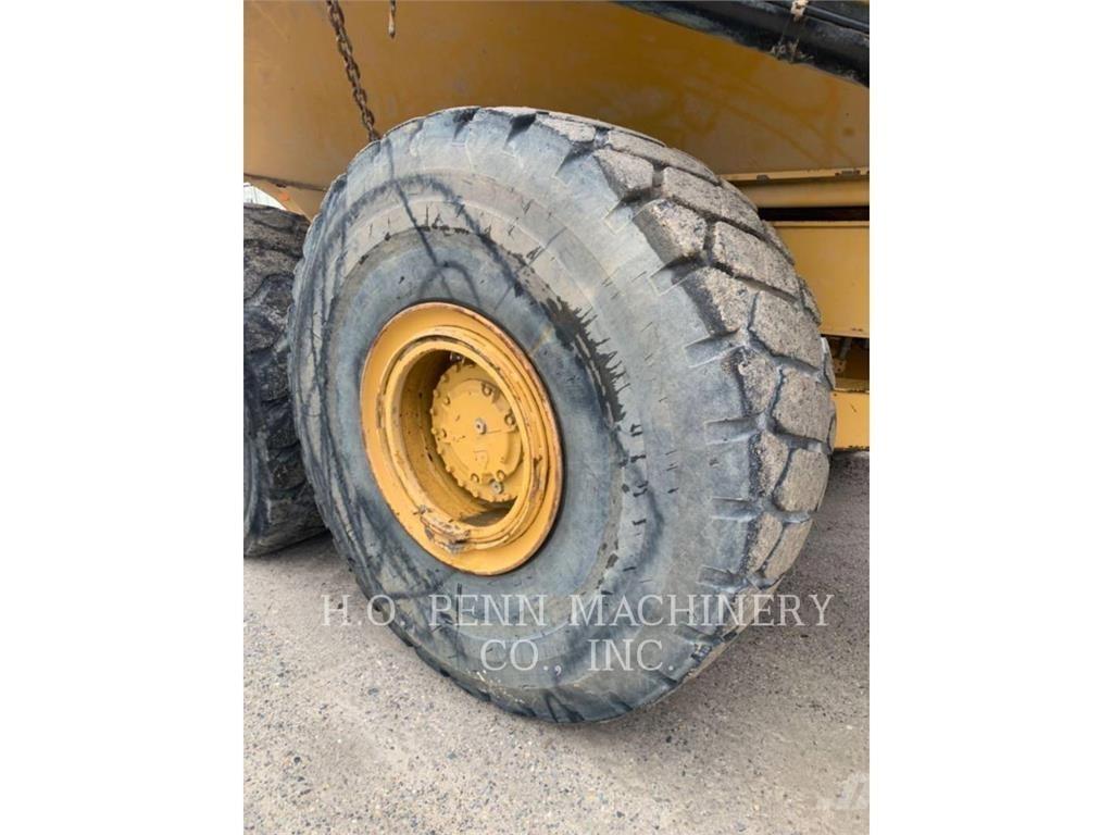CAT 745 C Liigendraamiga pinnaseveokid