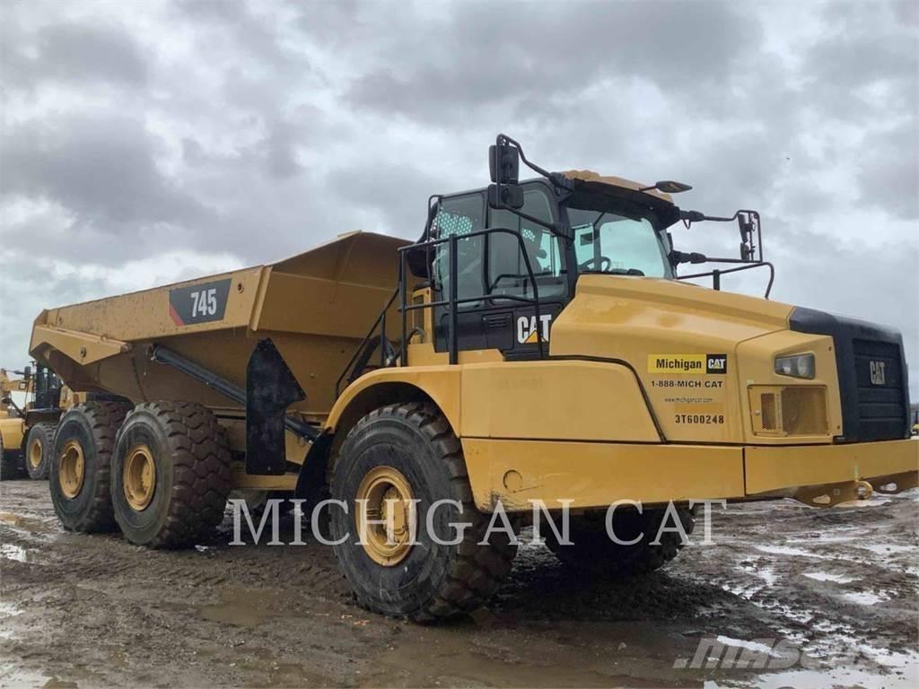 CAT 745 T Liigendraamiga pinnaseveokid