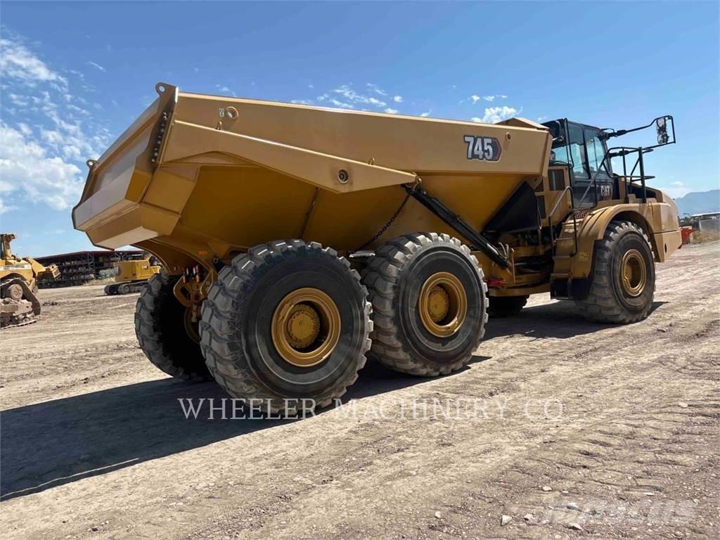 CAT 745 TG Liigendraamiga pinnaseveokid