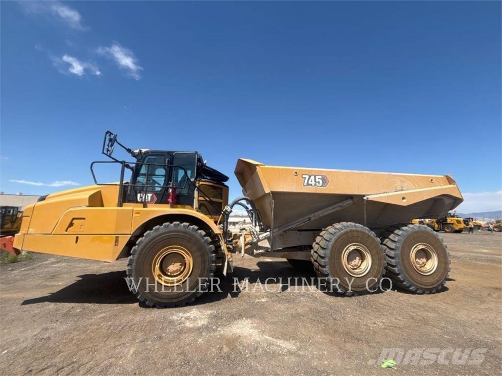 CAT 745 TG Liigendraamiga pinnaseveokid