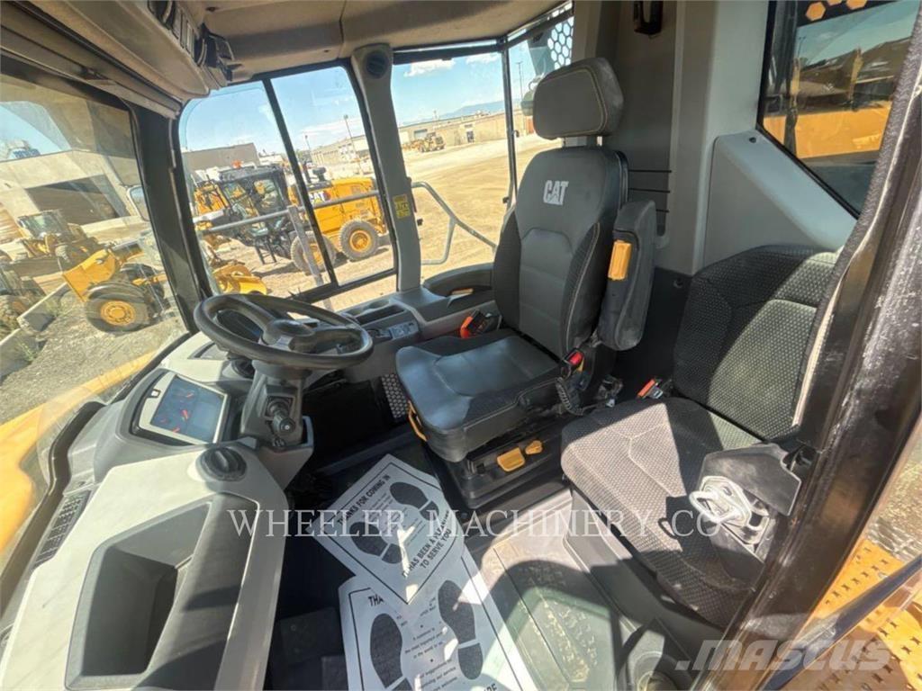 CAT 745 TG Liigendraamiga pinnaseveokid
