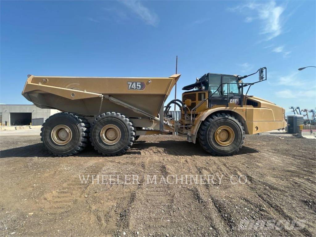 CAT 745 TG Liigendraamiga pinnaseveokid