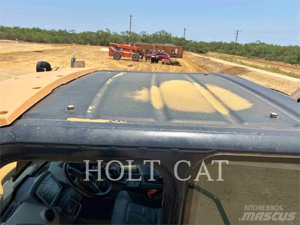 CAT 74504 Liigendraamiga pinnaseveokid