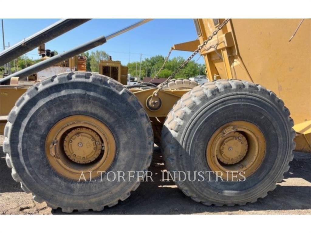 CAT 745C Liigendraamiga pinnaseveokid