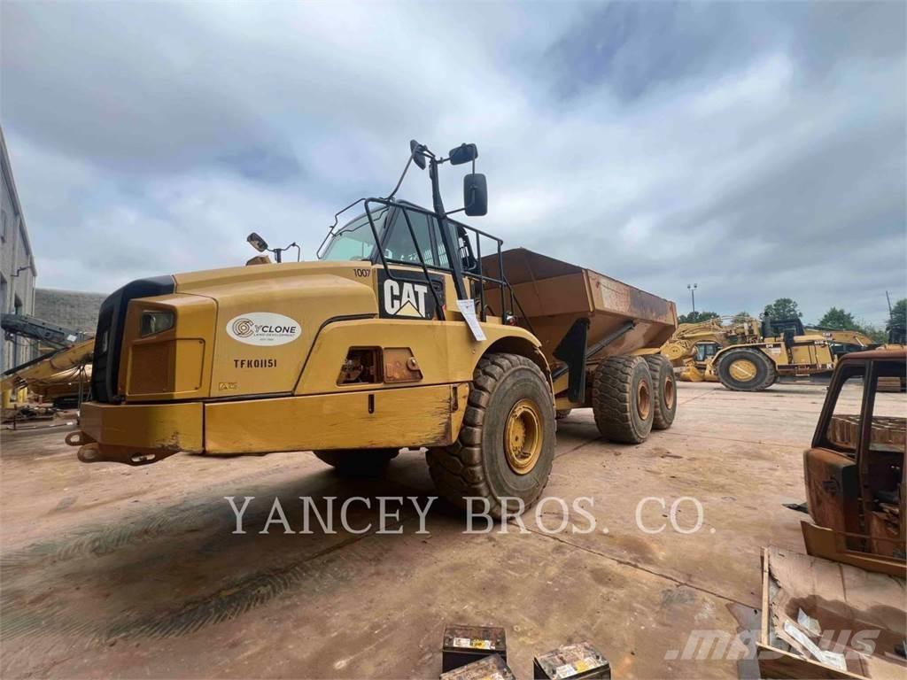 CAT 745C Liigendraamiga pinnaseveokid