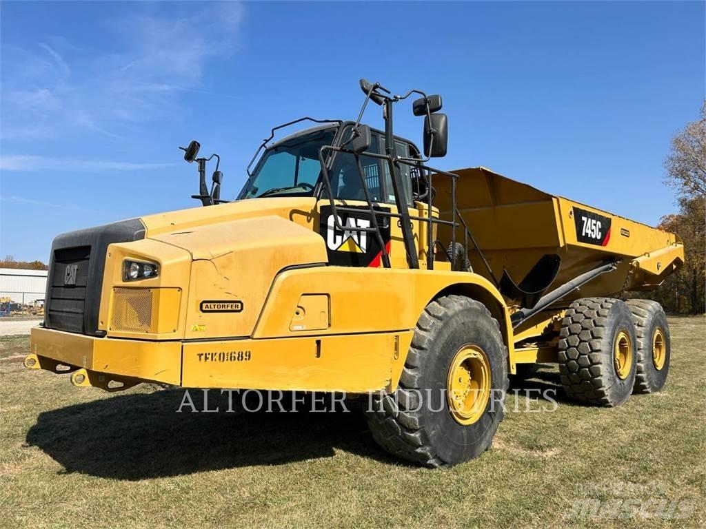 CAT 745C Liigendraamiga pinnaseveokid