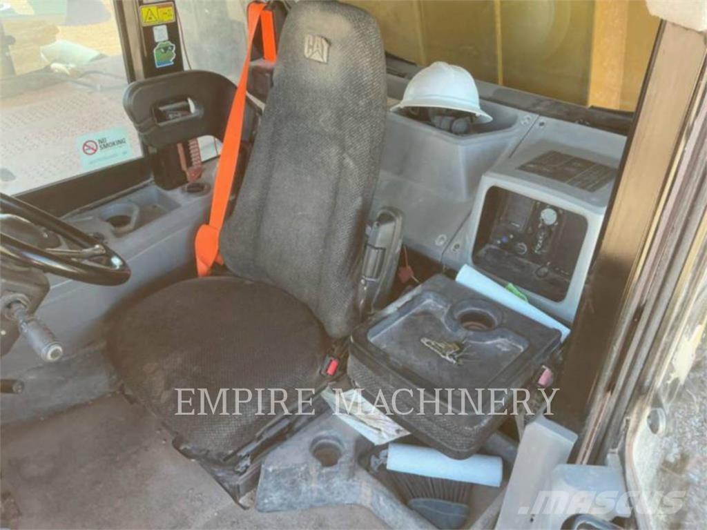 CAT 773F Liigendraamiga pinnaseveokid