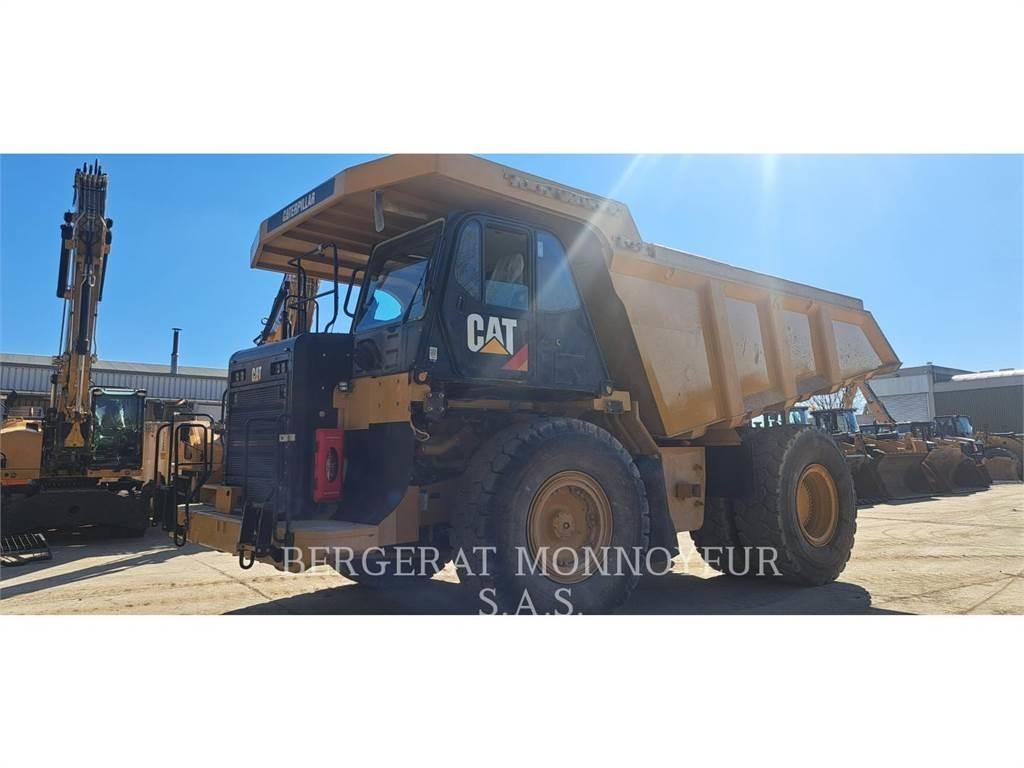 CAT 775 G Liigendraamiga pinnaseveokid