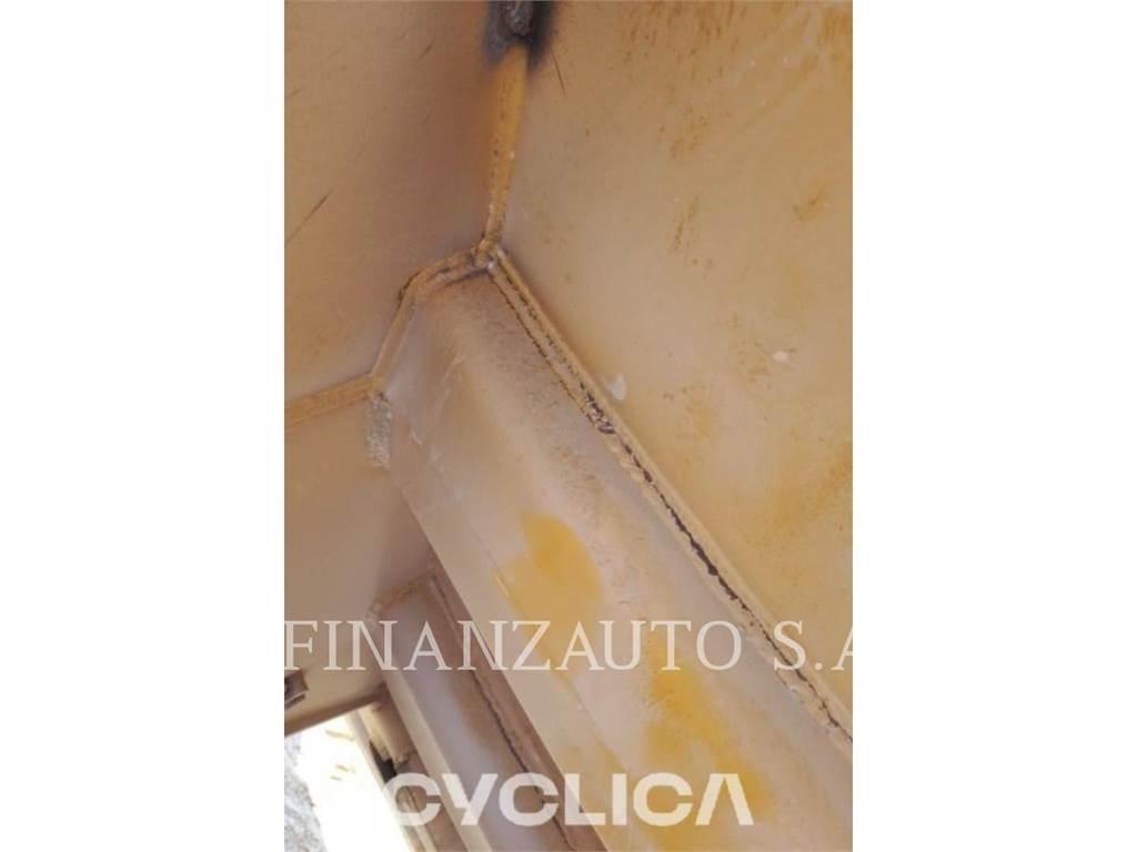 CAT 775E Liigendraamiga pinnaseveokid