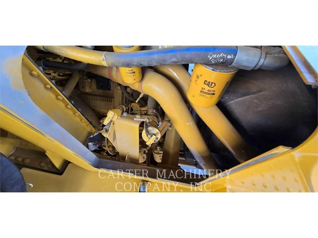 CAT 775F RBLD Liigendraamiga pinnaseveokid