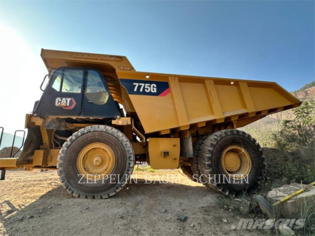 CAT 775G Liigendraamiga pinnaseveokid