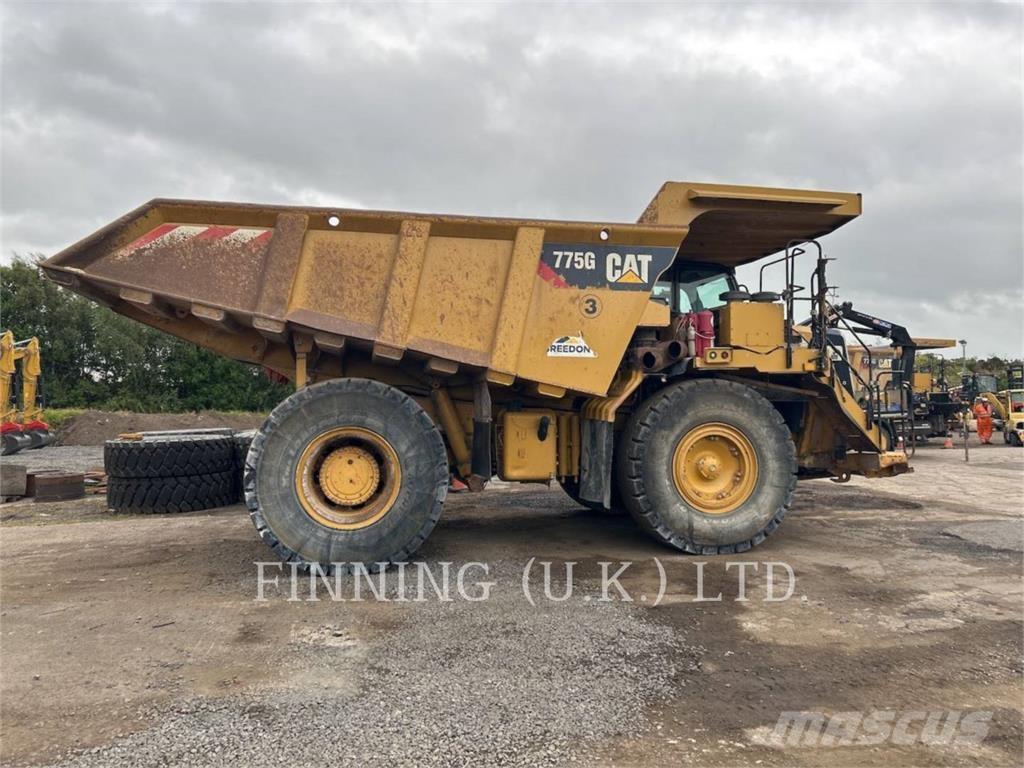 CAT 775G Liigendraamiga pinnaseveokid