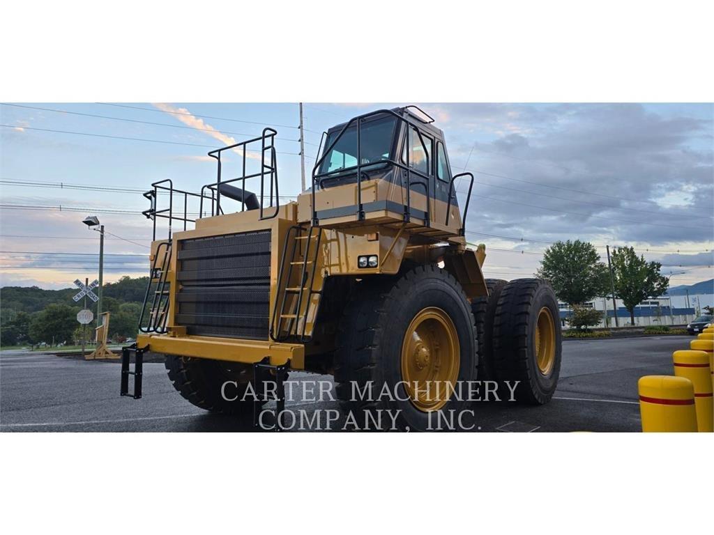 CAT 777 D Liigendraamiga pinnaseveokid
