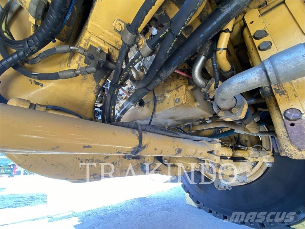 CAT 777E Liigendraamiga pinnaseveokid