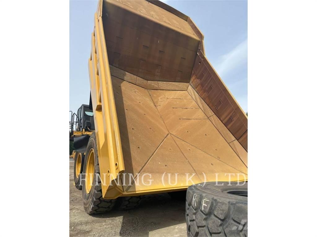 CAT 777G Liigendraamiga pinnaseveokid