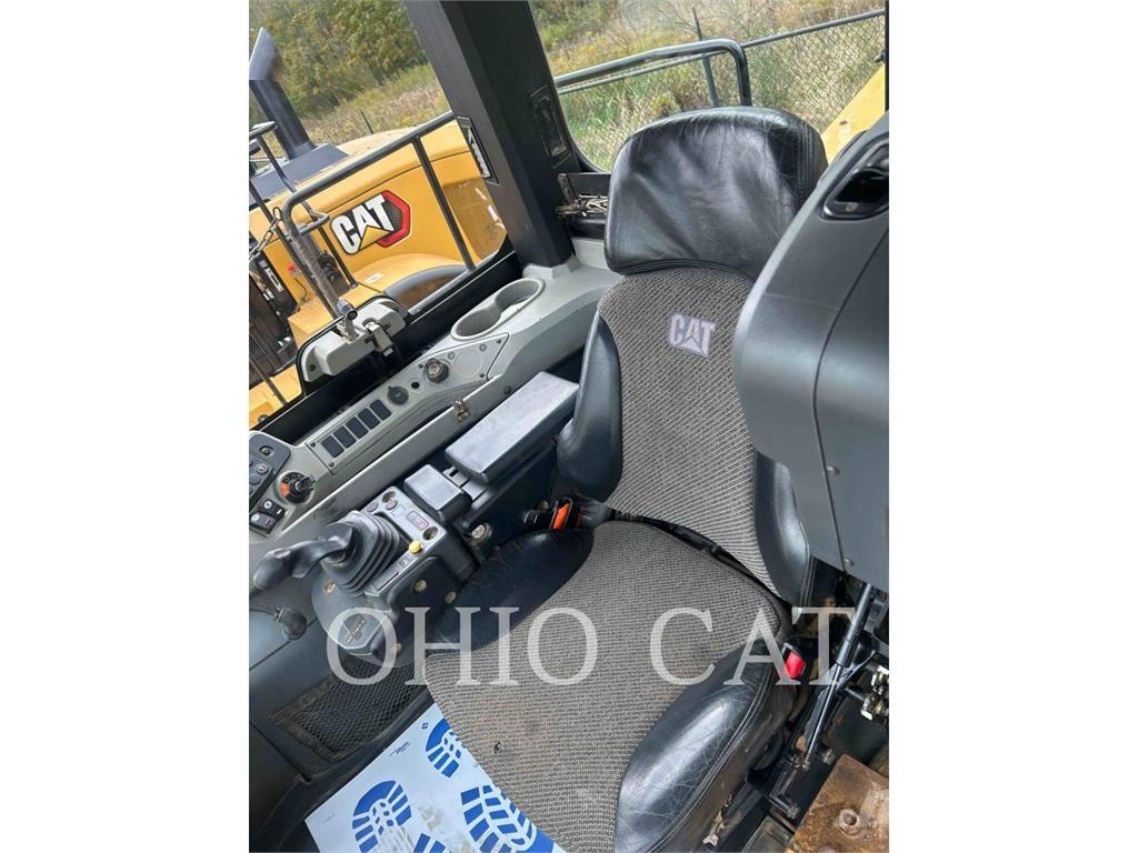 CAT 815K Pinnasetihendajad