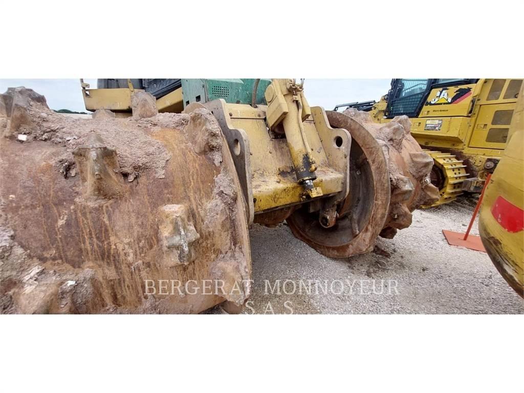 CAT 826G II Ratasbuldooserid