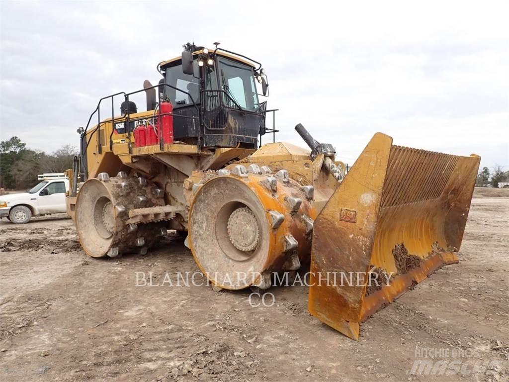 CAT 826K Pinnasetihendajad