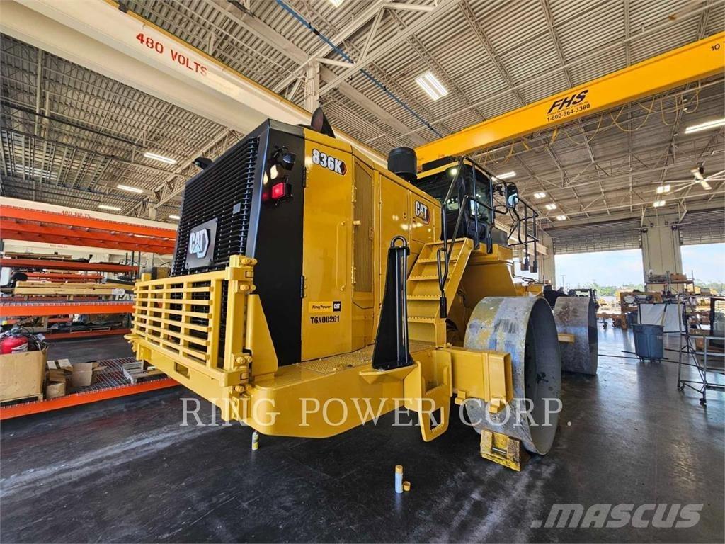 CAT 836K Pinnasetihendajad