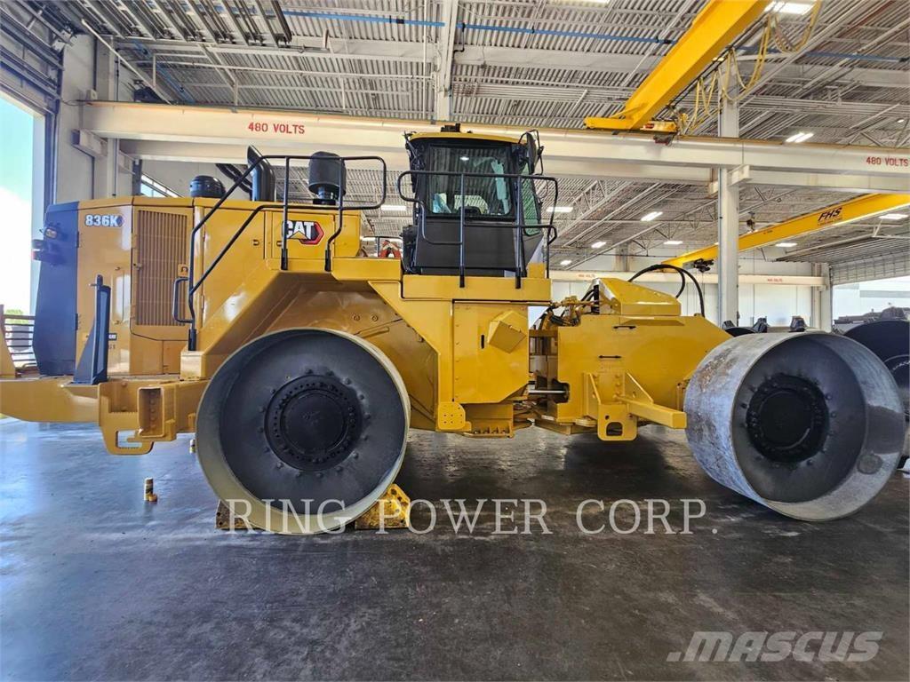CAT 836K Pinnasetihendajad