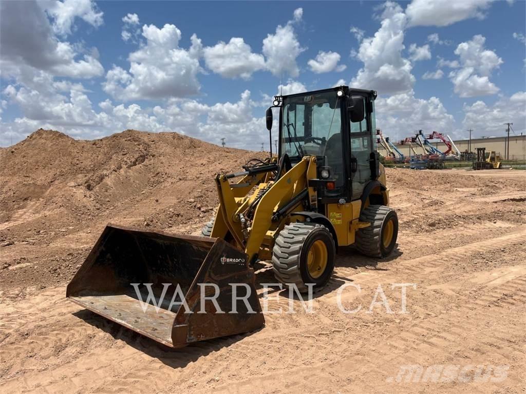 CAT 903D Rataslaadurid