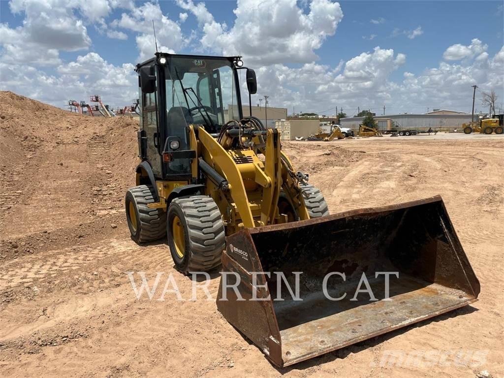 CAT 903D Rataslaadurid
