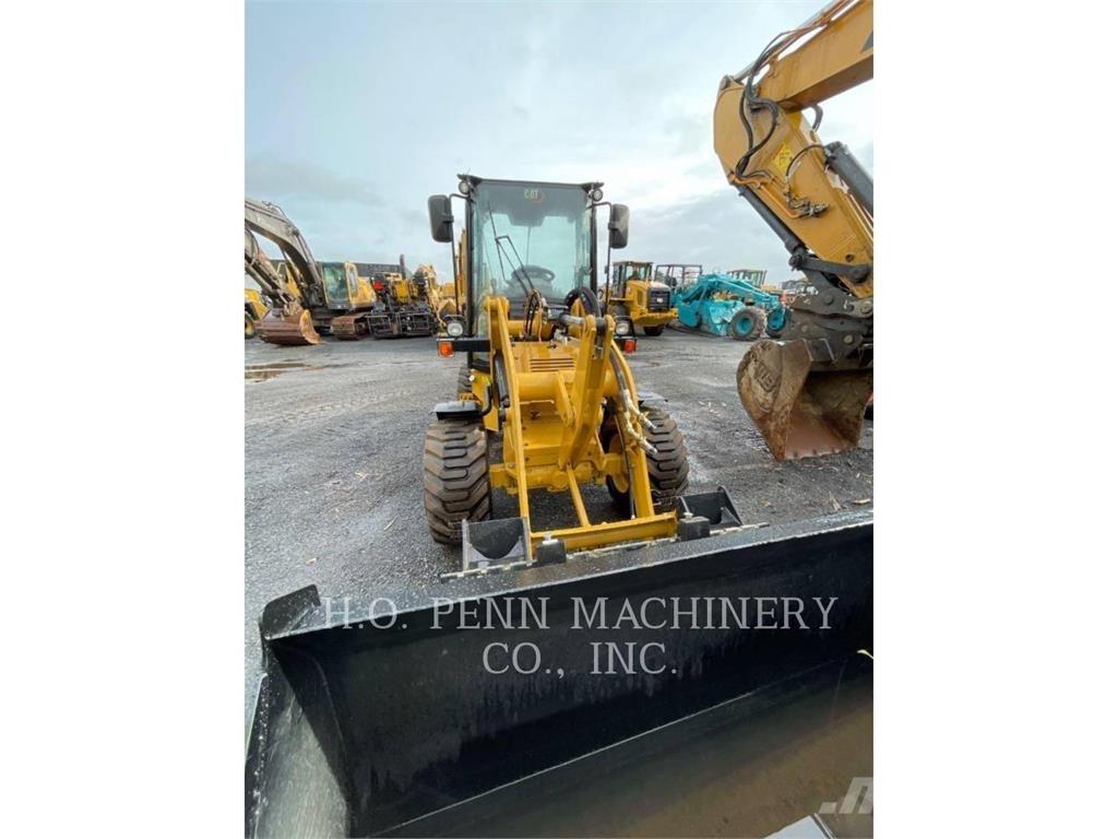 CAT 903D Rataslaadurid