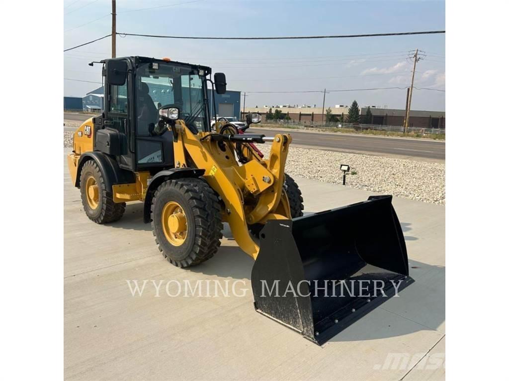CAT 906 Rataslaadurid