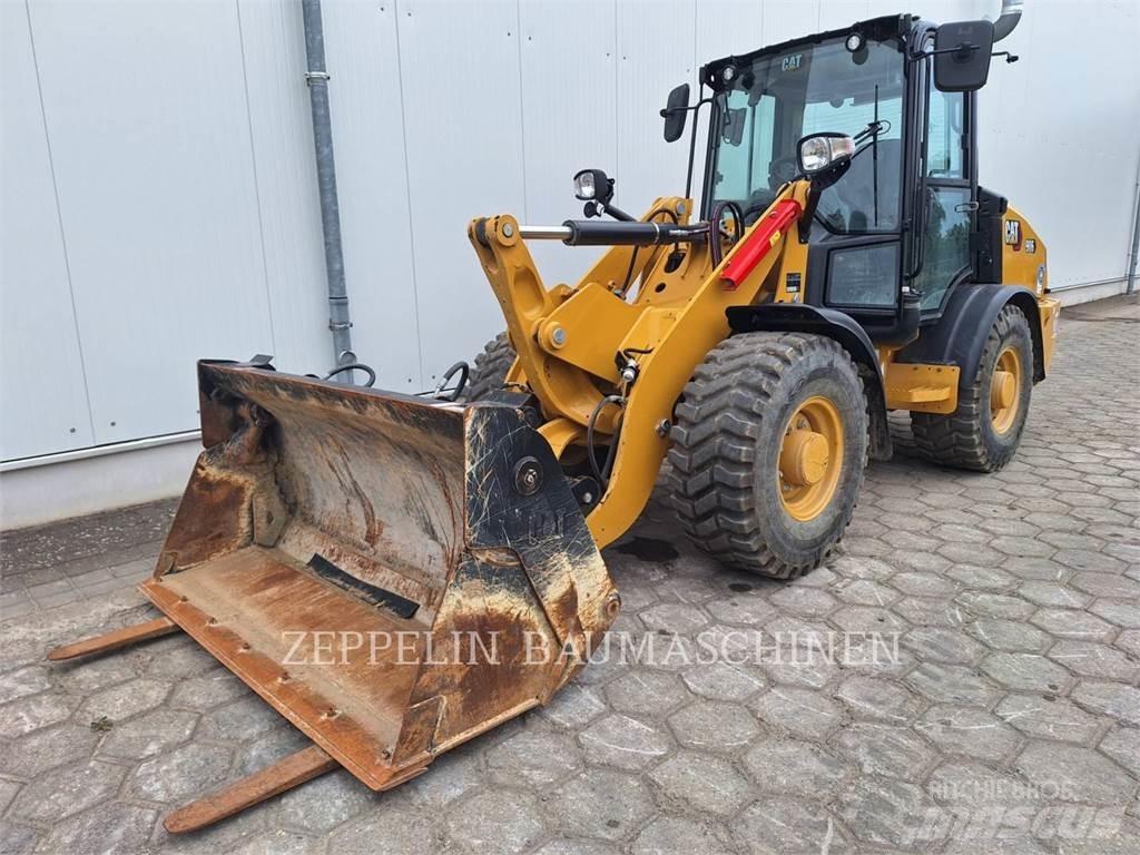 CAT 906-14 Rataslaadurid
