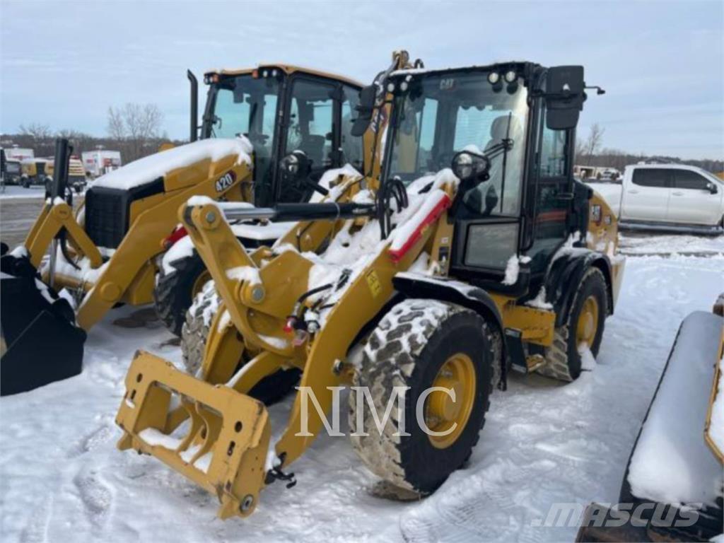 CAT 906-14 Rataslaadurid