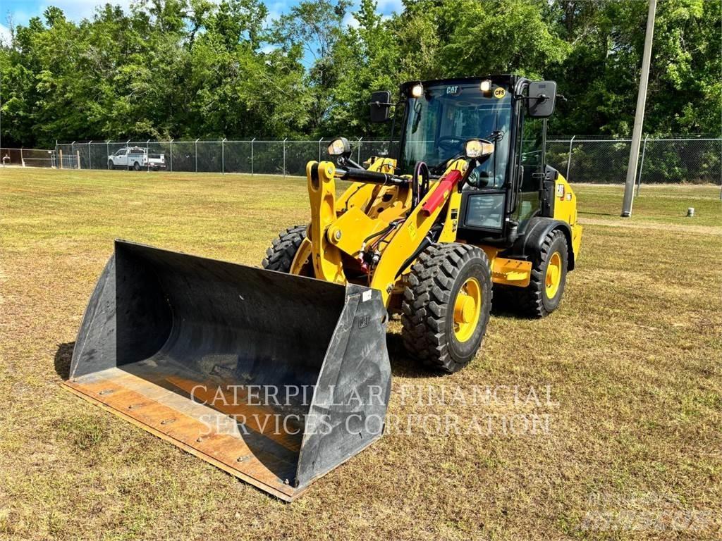 CAT 90614 Rataslaadurid