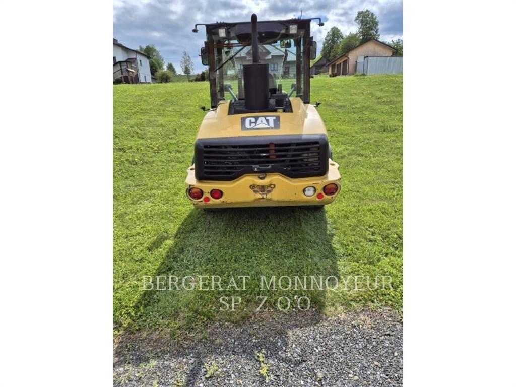 CAT 906H Rataslaadurid