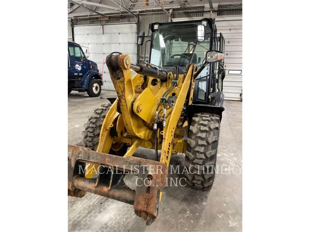 CAT 906H2 Rataslaadurid
