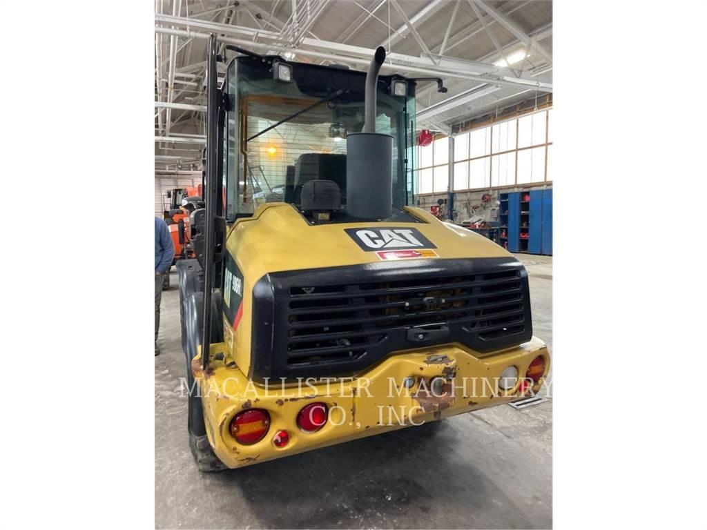 CAT 906H2 Rataslaadurid